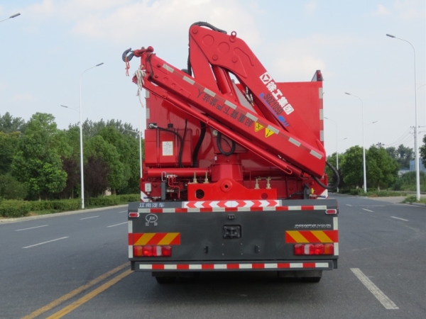 汕德卡搶險救援消防車